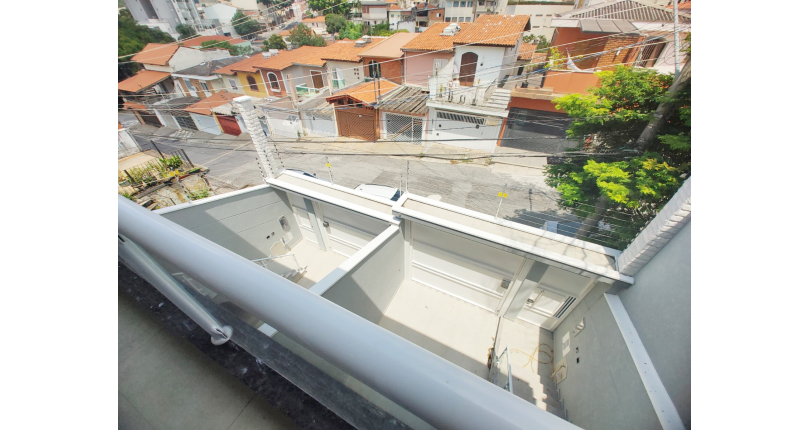 Lindo Sobrado Novo à Venda no Bairro do Parque São Domingos na Rua Martins Teotônio 82