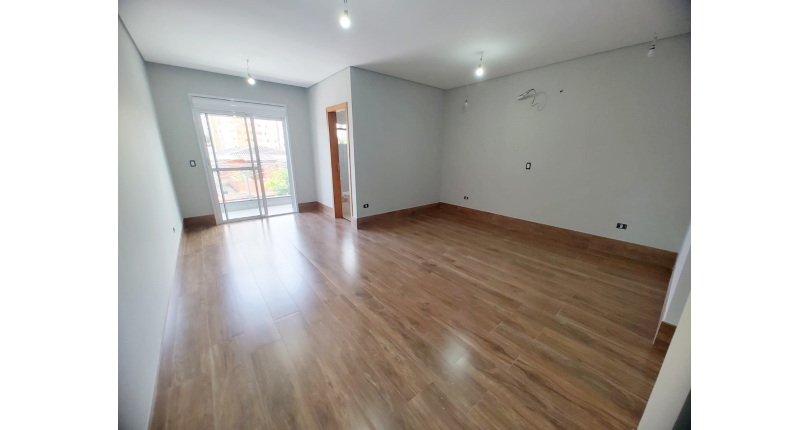 Lindo Sobrado Novo à Venda no Bairro do Parque São Domingos na Rua Martins Teotônio 82