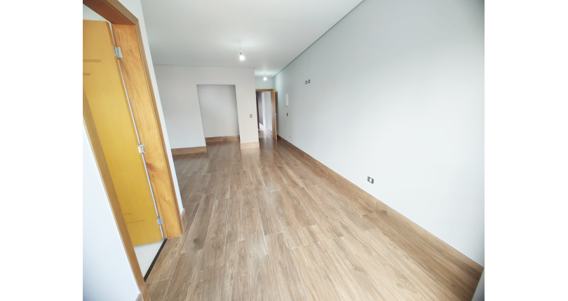 Lindo Sobrado Novo à Venda no Bairro do Parque São Domingos na Rua Martins Teotônio 82