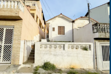 Casa à venda no Bairro do Moinho Velho na Rua Ângelo Oriente,