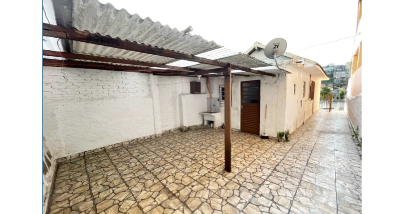 Casa à venda no Bairro do Moinho Velho na Rua Ângelo Oriente,