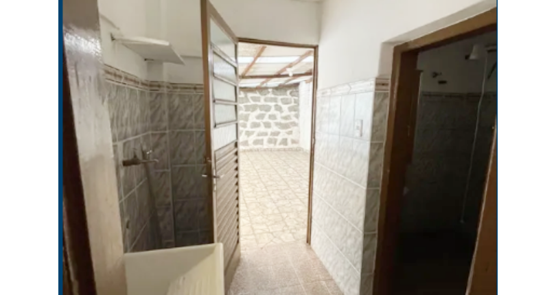 Casa à venda no Bairro do Moinho Velho na Rua Ângelo Oriente,