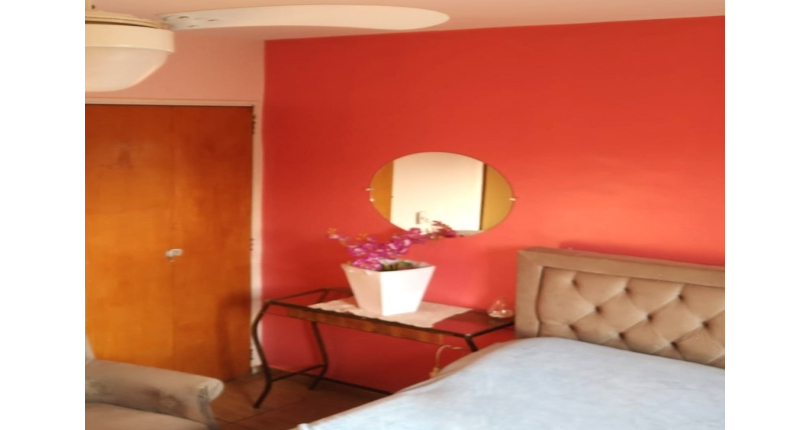 Lindo Sobrado à venda no Bairro do Jardim Jaraguá na Rua Francisco Bellazzi 120,