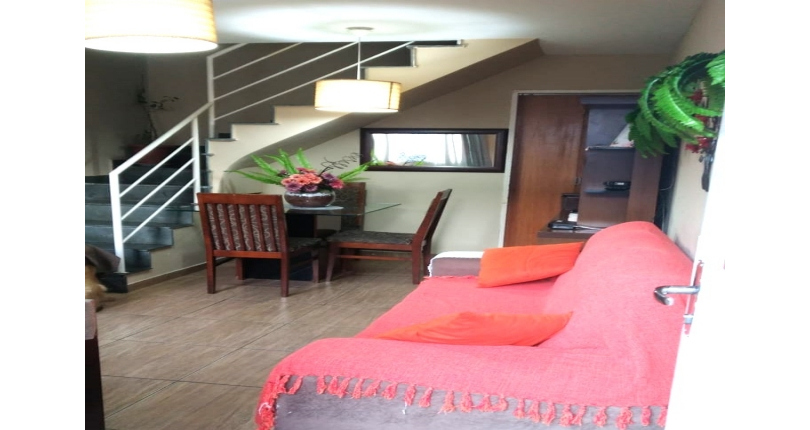 Lindo Sobrado à venda no Bairro do Jardim Jaraguá na Rua Francisco Bellazzi 120,