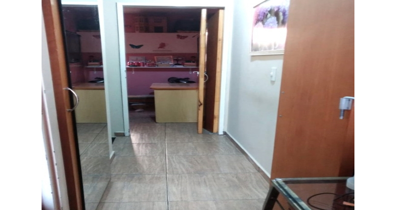 Lindo Sobrado à venda no Bairro do Jardim Jaraguá na Rua Francisco Bellazzi 120,