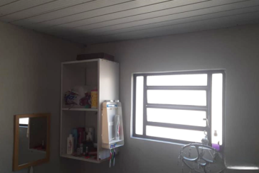 Casa para renda à venda no Bairro do Parque Anhangüera na Rua São Bernardino