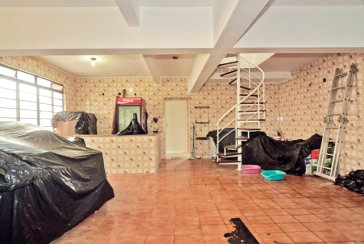 Sobrado à venda no Bairro do Parque São Domingos na Rua Dona Herminda Borba Attuy