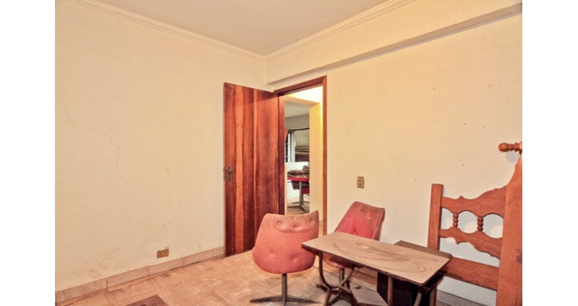 Sobrado à venda no Bairro do Parque São Domingos na Rua Dona Herminda Borba Attuy