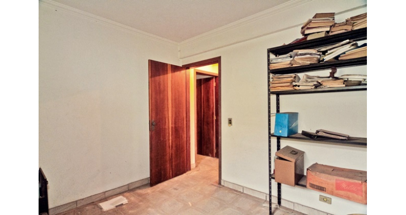 Sobrado à venda no Bairro do Parque São Domingos na Rua Dona Herminda Borba Attuy