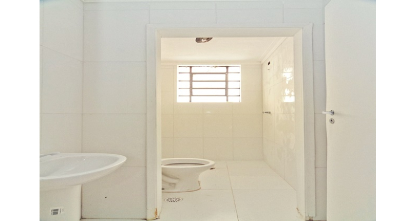 Sobrado à venda no Bairro do Parque São Domingos na Rua Dona Herminda Borba Attuy