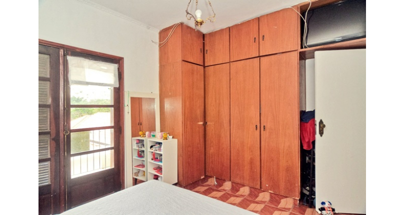 Sobrado à venda no Bairro do Parque São Domingos na Rua Dona Herminda Borba Attuy