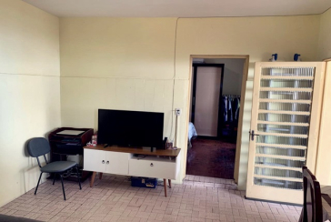 Casa à venda no Bairro do Jardim Mutinga na Rua Gustavo de Lacerda