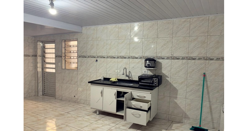 Casa à venda no Bairro do Jardim Mutinga na Rua Gustavo de Lacerda