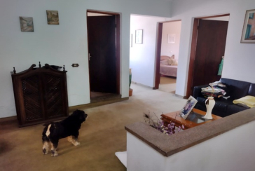 Excelente Sobrado à venda no Bairro do Jardim Mangalot na Rua General Lauro Cavalcanti de Farias