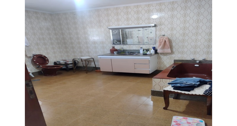 Excelente Sobrado à venda no Bairro do Jardim Mangalot na Rua General Lauro Cavalcanti de Farias