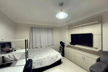 Sobrado à venda no Bairro do Jardim Mutinga na Rua Belo Jardim,