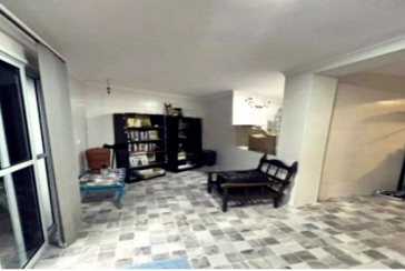 Sobrado à venda no Bairro do Jardim Mutinga na Rua Belo Jardim,