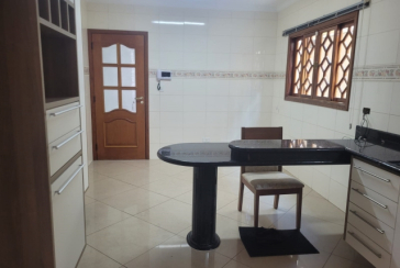 Sobrado à venda no Bairro do Parque São Domingos na Rua José Amaro Peçanha,