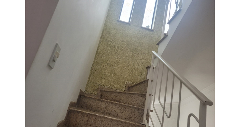 Sobrado à venda no Bairro do Parque São Domingos na Rua José Amaro Peçanha,