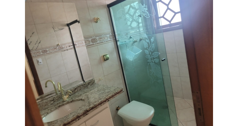 Sobrado à venda no Bairro do Parque São Domingos na Rua José Amaro Peçanha,