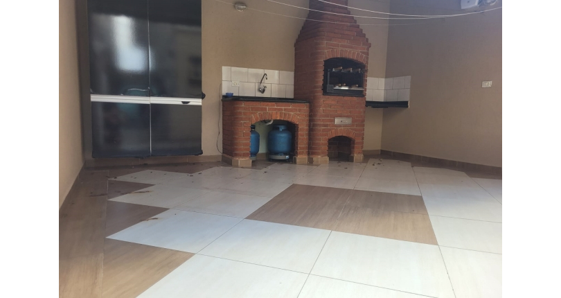 Sobrado à venda no Bairro do Parque São Domingos na Rua José Amaro Peçanha,