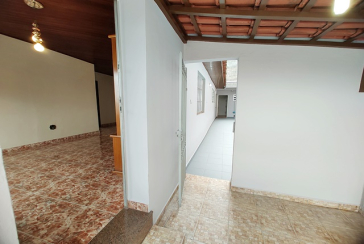 Casa Térrea à venda no Bairro da Vila Picinin na Rua Doutor Estevão Montebello