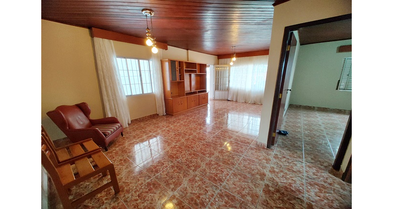 Casa Térrea à venda no Bairro da Vila Picinin na Rua Doutor Estevão Montebello