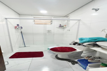 Bela Casa assobradada à venda no Bairro do Jardim Santa Lucrécia na Rua Pêra-Marmelo