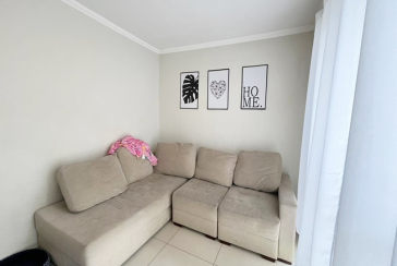 Bela Casa assobradada à venda no Bairro do Jardim Santa Lucrécia na Rua Pêra-Marmelo