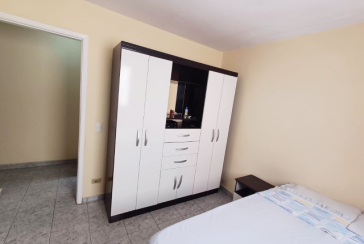 Sobrado à venda no Bairro do Jardim Mangalot na Rua George Samuel,