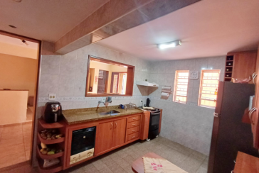 Sobrado à venda no Bairro do Jardim Mangalot na Rua George Samuel,