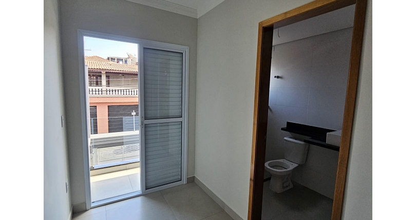 Belo Sobrado novo à venda no Bairro da Vila dos Remédios na Rua Doutor Cabral de Vasconcelos 