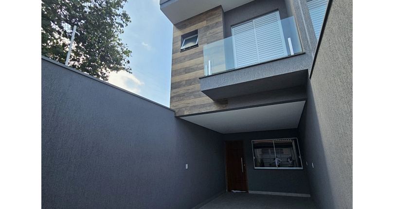 Belo Sobrado novo à venda no Bairro da Vila dos Remédios na Rua Doutor Cabral de Vasconcelos,