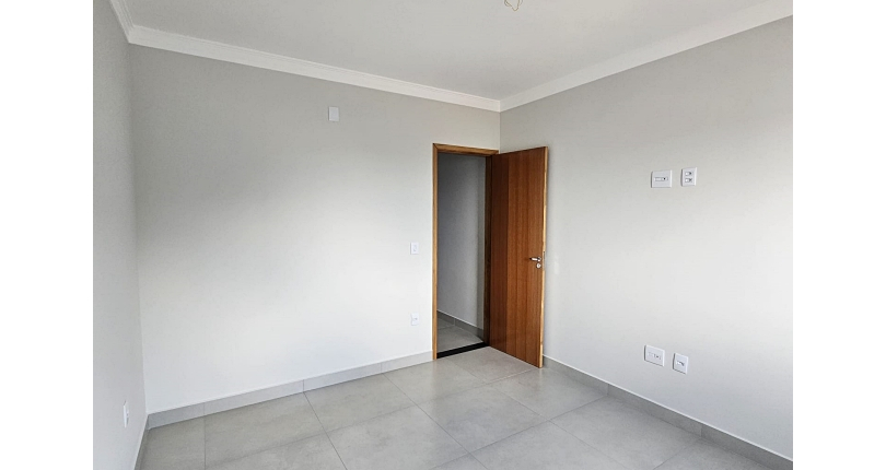 Belo Sobrado novo à venda no Bairro da Vila dos Remédios na Rua Doutor Cabral de Vasconcelos,