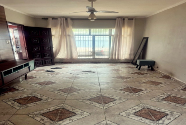 Casa Térrea á venda no Bairro do Jardim Marisa na Rua José Pereira Falcão,