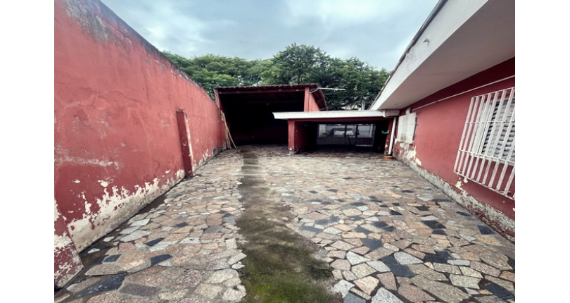 Casa Térrea á venda no Bairro do Jardim Marisa na Rua José Pereira Falcão,