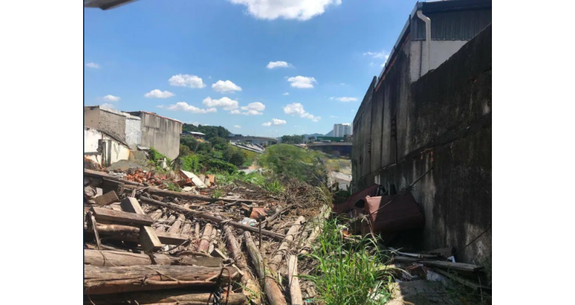Terreno à venda no Bairro da Vila Jaguara na Rua Pinheiro Raposo,