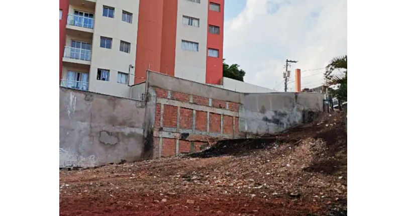 Terreno à venda no Bairro da Vila Pereira Barreto na Rua Comendador Gabriel Cotti,