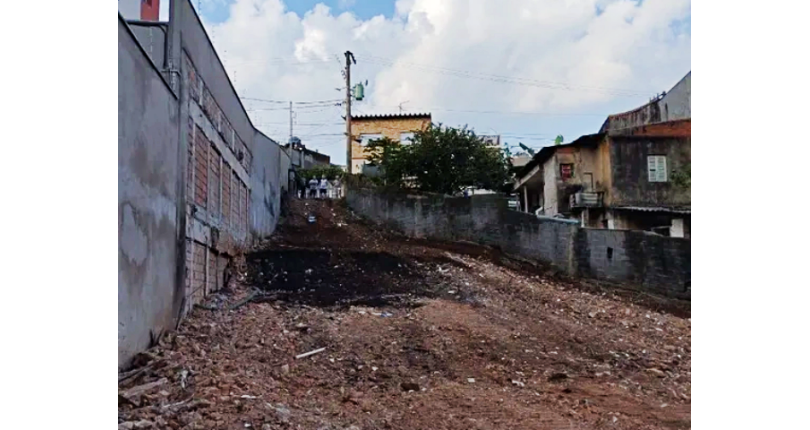 Terreno à venda no Bairro da Vila Pereira Barreto na Rua Comendador Gabriel Cotti,