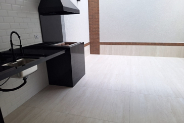 Belo Sobrado novo à venda no Bairro do Parque São Domingos na Rua Luís Filgueira Souto 120,