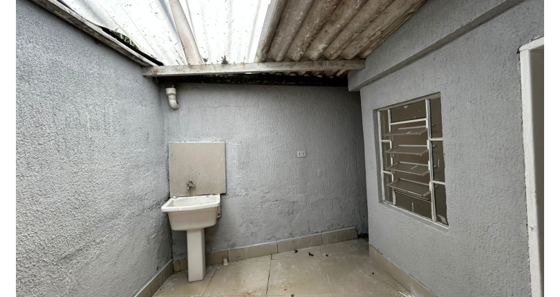 Casa à venda Rua Jacques Pilon, Vila Piauí - Imóveis à Venda