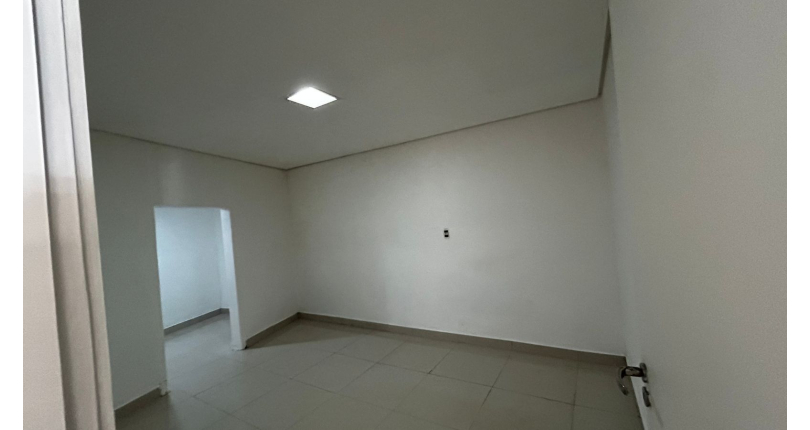 Casa à venda Rua Jacques Pilon, Vila Piauí - Imóveis à Venda