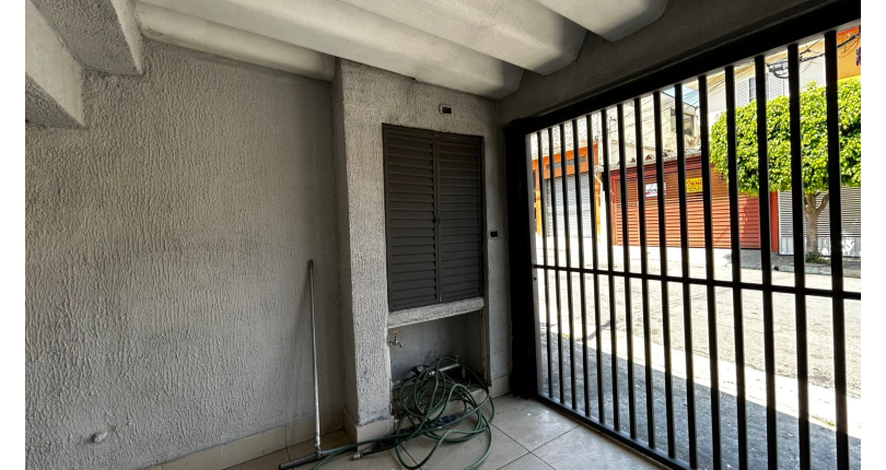 Casa à venda Rua Jacques Pilon, Vila Piauí - Imóveis à Venda