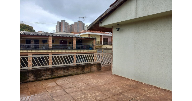 Sobrado à venda no Bairro da Nossa Senhora do Ó na Rua Amadeu de Queirós, 