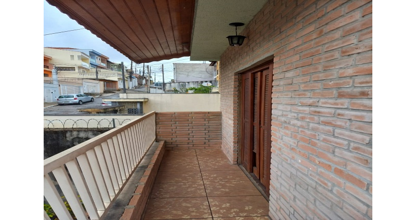 Sobrado à venda no Bairro da Nossa Senhora do Ó na Rua Amadeu de Queirós, 