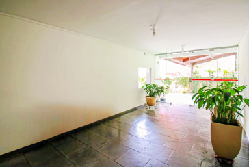 Apartamento à venda no Bairro das Perdizes na Avenida Sumaré 121,