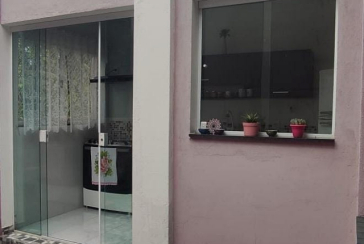 Casa para renda à venda no Bairro do Piqueri na Rua Salvador Sala,