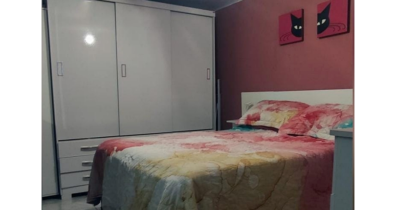 Casa para renda à venda no Bairro do Piqueri na Rua Salvador Sala,