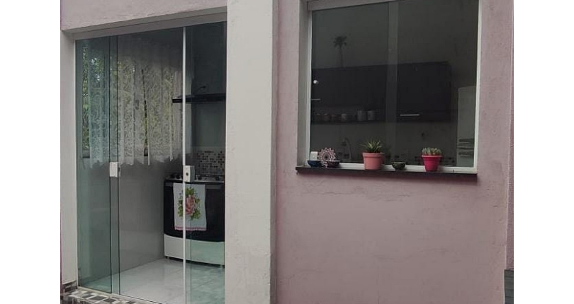 Casa para renda à venda no Bairro do Piqueri na Rua Salvador Sala,