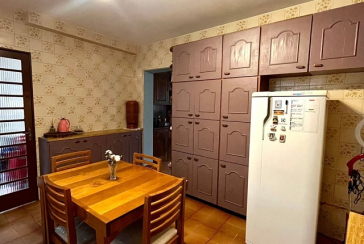 Sobrado à venda no Bairro da Ayrosa na Rua Bem-Te-Vi, 